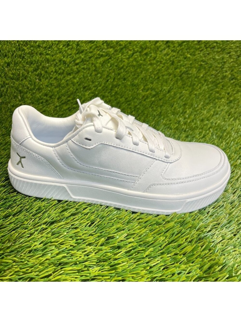 Flux Footwear Adapt Leather Trainer White Womens Size 8 Athletic Shoes Sneakers